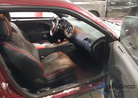 2017 Dodge Challenger Sxt из США, поврежденный, VIN 2C3CDZAG1HH554225